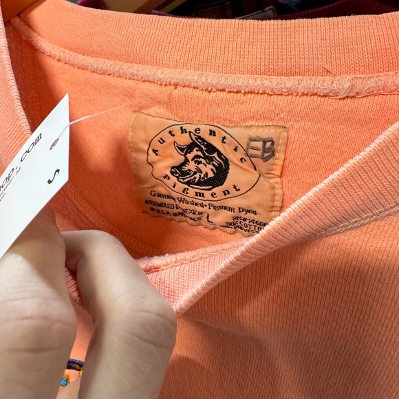 Vintage Outer Banks North Carolina Sweater in Hot Pink - Picture 4 of 4